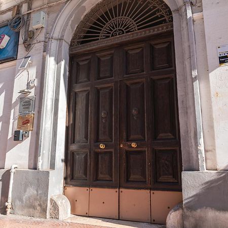 Amica Taranto SuiteHome Exterior foto