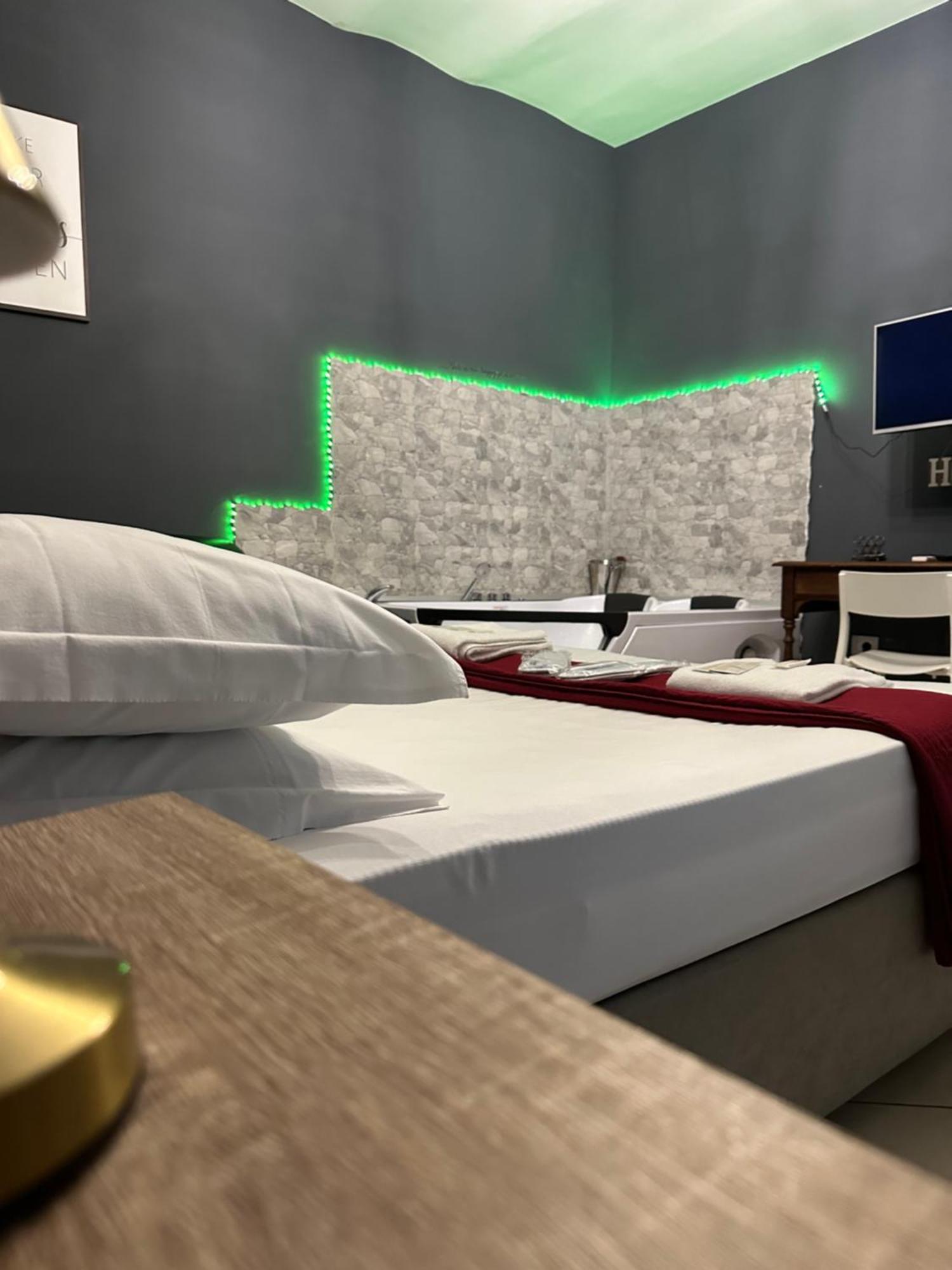 Amica Taranto SuiteHome Exterior foto